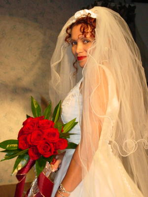 gloria-with-flowers